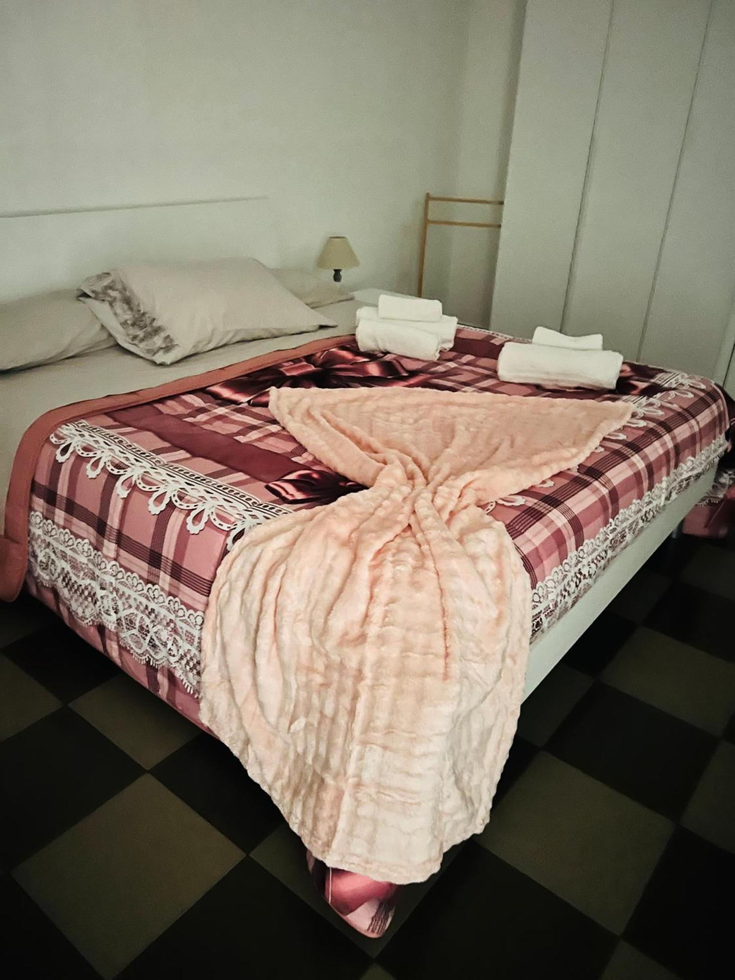 Casa Vacanze La Dimora Allegra Ladispoli Exteriör bild